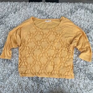 Forever 21 Mustard Yellow Floral Lace Front 3/4 Sleeve Top Medium
